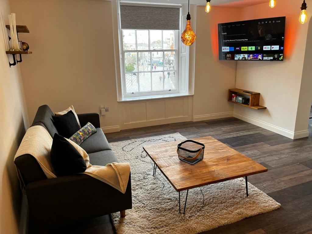 Sterling Stylish 2 Bedroom Central Modern Apartment Darlington  Buitenkant foto